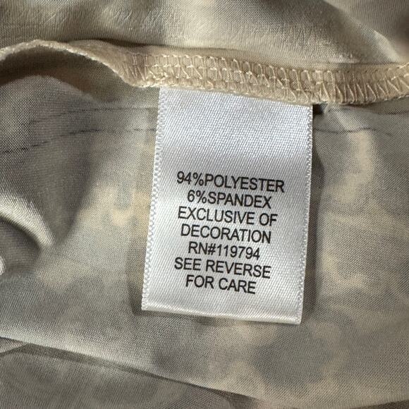 One World Medium Tunic Top Floral Sublimation Stretch Crochet V-Neck Pullover - Picture 7 of 8